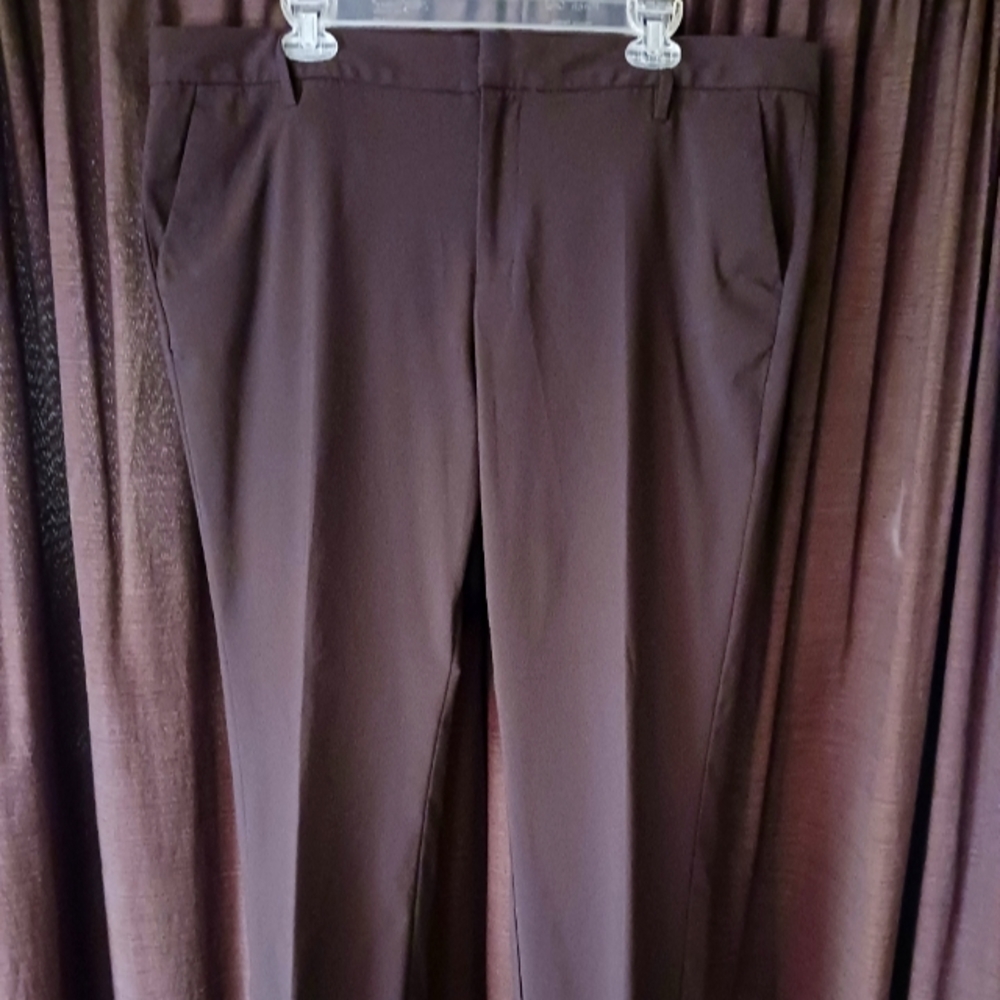 GAP - Picture 3 of 5